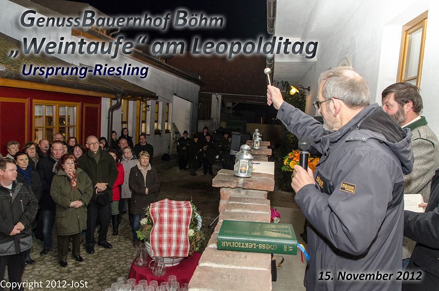 Weinsegnung beim Heurigen Böhm; Foto: JoSt © 2005 Weinsegnung beim Heurigen Böhm; Foto: JoSt © 2005