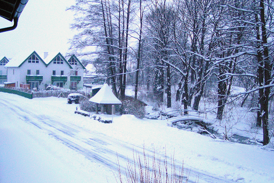22. Februar 2005 - Schneechaos - Blick auf die Antoniskapelle und den Wohnpark Am Mühlbach